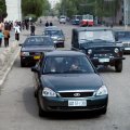 Впервые в жизни увидел современное изделие российского «АвтоВАЗа» — достаточно обычный транспорт на улицах Пхеньяна. Культурного шока не испытал, сооружение внешне очень похоже на настоящий автомобиль.