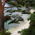 Будучи избалован тропическими морями, купаться в наши воды я не лезу, ограничиваясь созерцанием окрестных пейзажей.