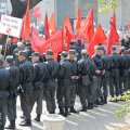 На месте коммунистов я был бы премного благодарен за столь безмерное внимание.