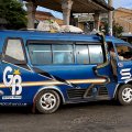 Дорога к озеру вновь обещала встречу с плантациями съедобной ботаники, безумными маршрутными автобусами и колоритными населенными пунктами, ставшими вполне обыденными на второй неделе пути от Медана.
