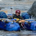 В порогах колбасились юные водники. Утром они делали зарядку, вечером пели песни. Насколько я понял, таким обстоятельным
              подходом к вопросу отличалась команда из Хабаровска.
            