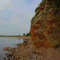 
              Пляж был пустынен, вода теплая, водка холодная.
            