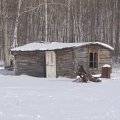 Достопримечательность улунгинского аэродрома - здание местного аэровокзала. Такой же по значимости объект исторического наследия человечества, как Эйфелева башня или египетские пирамиды.
            