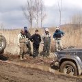 
              Ну и традиционная процедура с пришнуровыванием автонедвижимости на фаркоп моего пепелаца. 
            