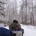 
              Процесс продвижения поверх всей этой конструкции, выглядит достаточно захватывающе. Когда я, вечером, упившись в дупель, поехал за дровами, то случайно выпал нафиг. Однако зацепился ногой за снегоход, да так и буксировался по
              снегробам. Водила обернулся только по прибытии на место: 