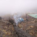 
      Утро встретило нас жизнерадостным зрелищем густого тумана. Вообще пейзажи отличались редкостной веселостью, яркими красками и сочным оптимизмом.
    
